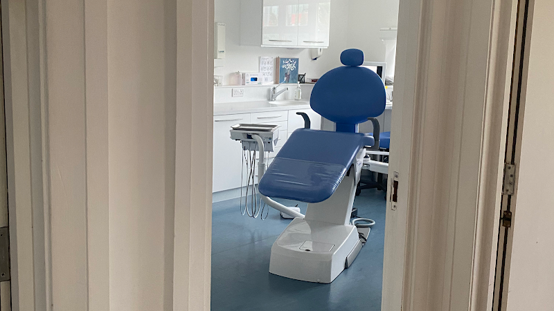 Manor Orthodontic & Implant Clinic