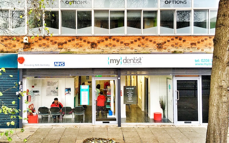 mydentist, Staines Road, Staines