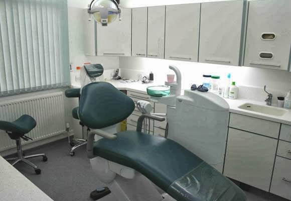 Lynwood Dental & Implant Centre