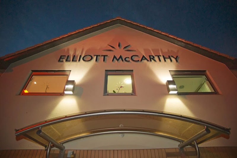 Elliott McCarthy Dental Care