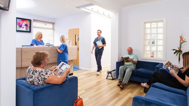 Paul Lowe Dentistry