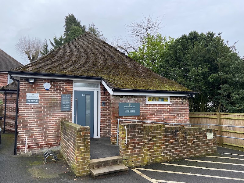 Aston Clinton Dental & Implant Clinic
