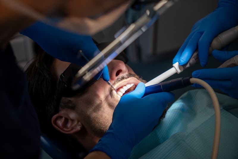 Moons Dental