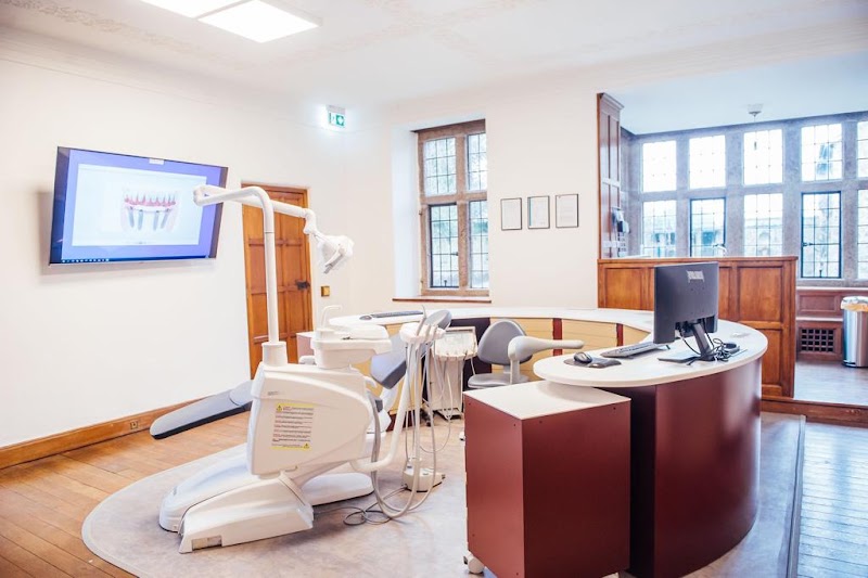 Queens Wood Dental Clinic
