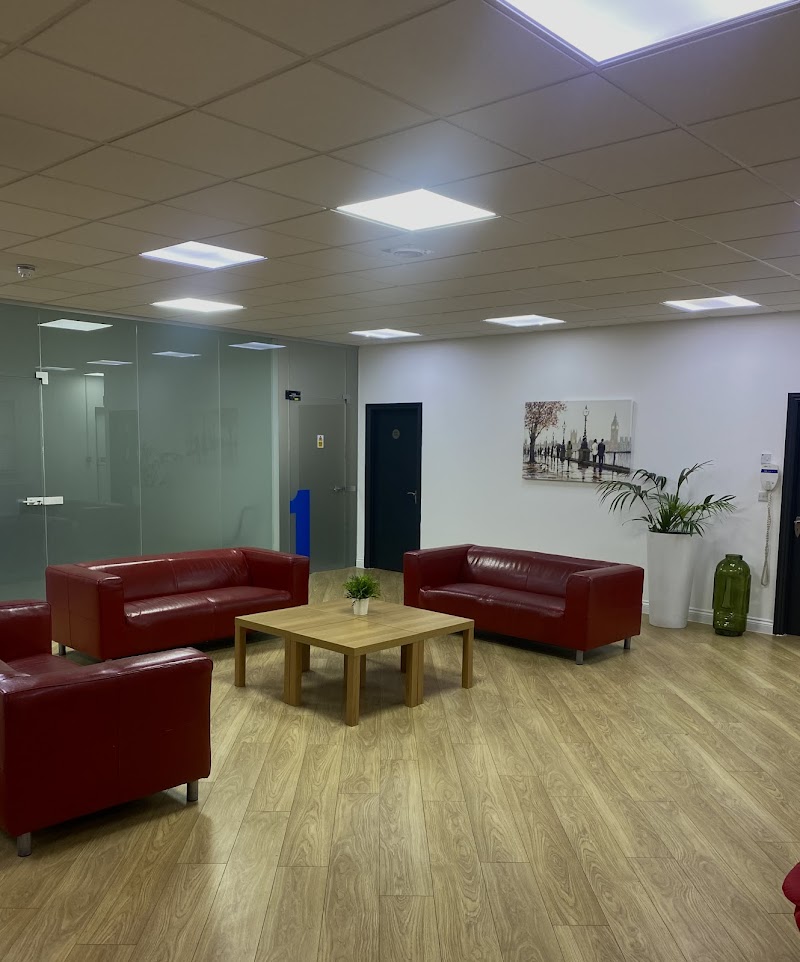 UK Smiles Dental Practice Romford