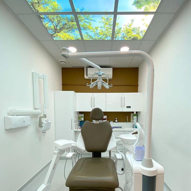 L&Y Dental