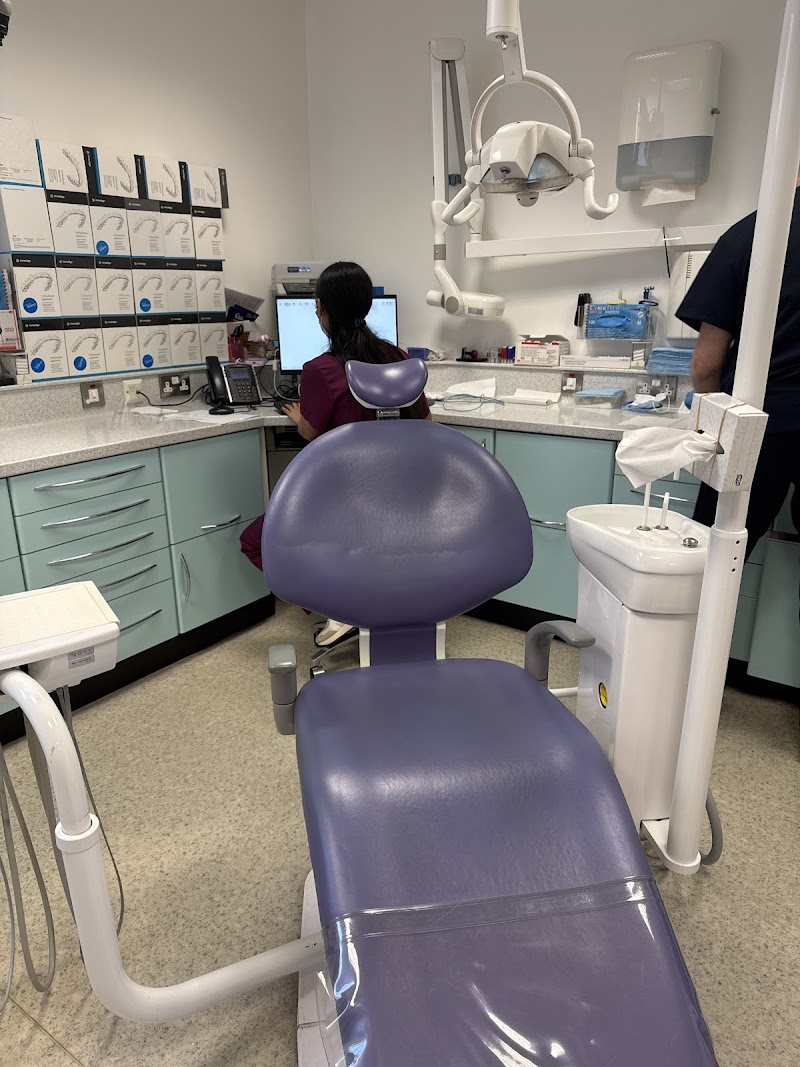 NHS Dentist – Earl's Court