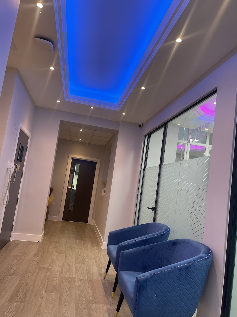 Complete Smiles Implant Centre