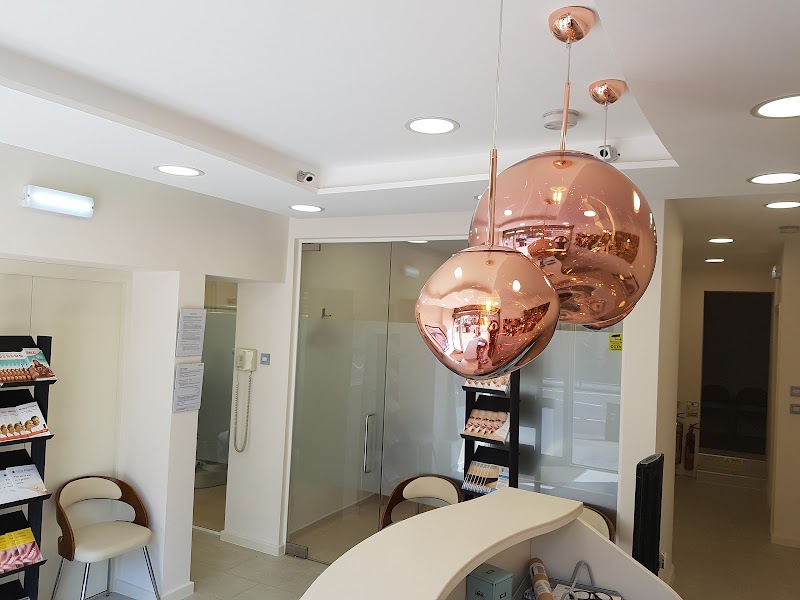 BrightSmile: Dental & Aesthetic