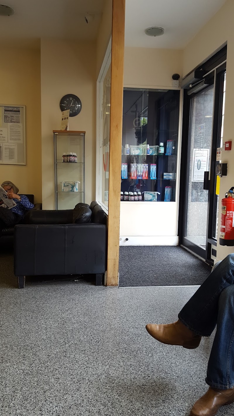 Perfect Smile - Dentist in Hammersmith