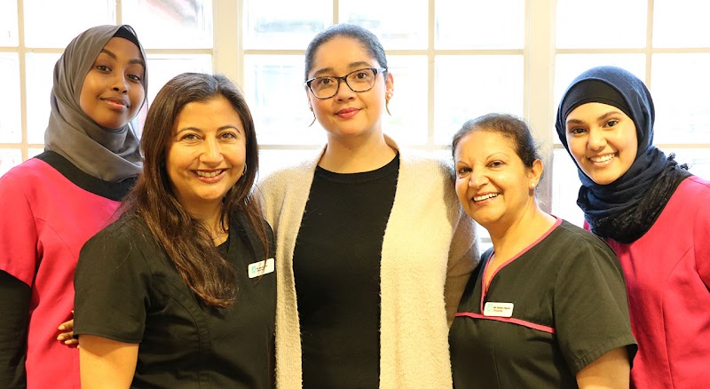 Angle House Specialist Dentistry (Chingford)