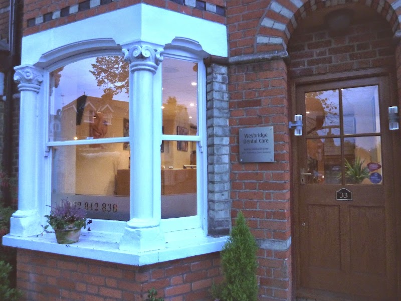 Weybridge Dental Care | Emergency Dentist | Invisalign | Dental Implants | Smile Makeover | Bonding