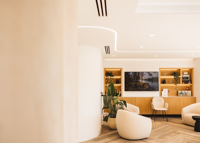 The Sandford Dental Implant & Cosmetic Centre