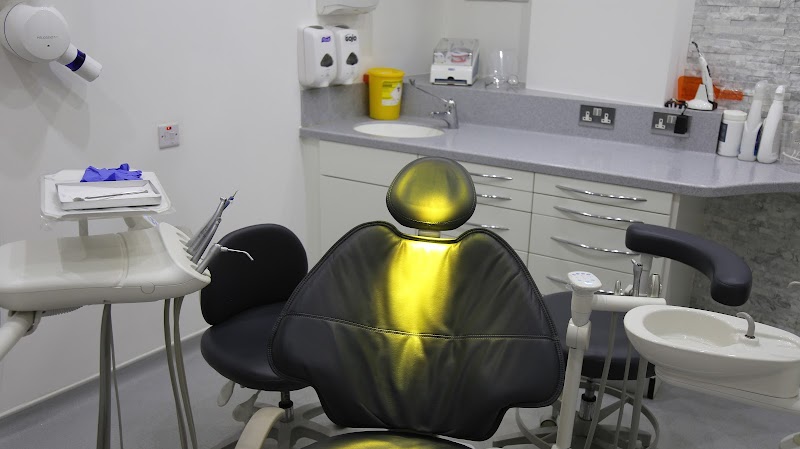 Dentael Dentist