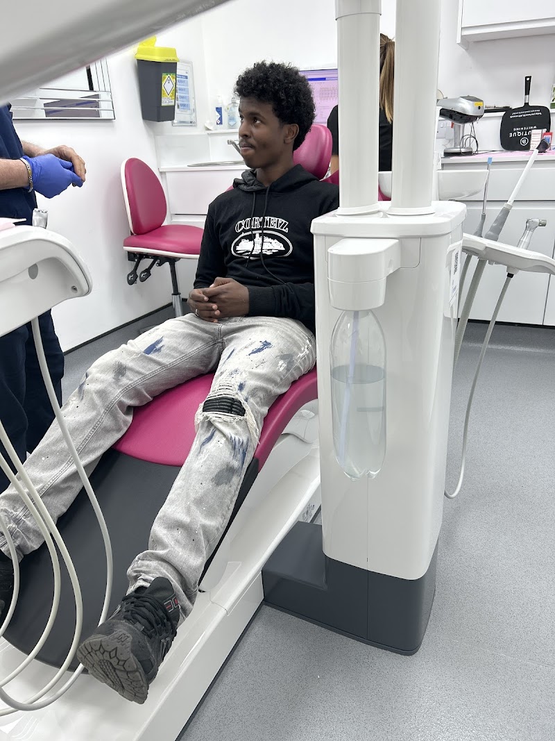 Tooth Club - Croydon