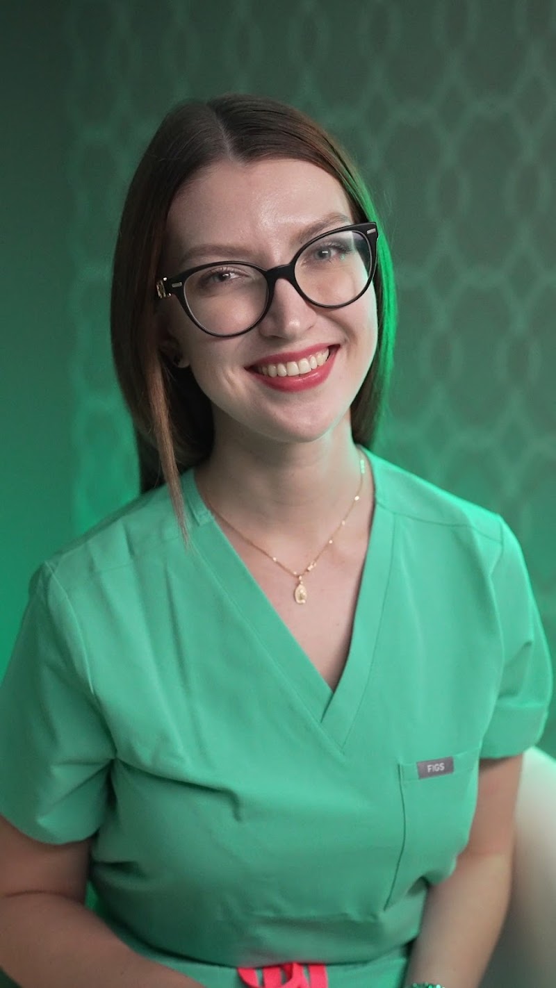 Super White Dental Clinic | Dentist in Vauxhall, London