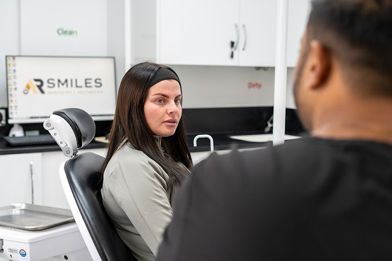 AR Smiles Otford - Implant , Invisalign & Cosmetic Dentist