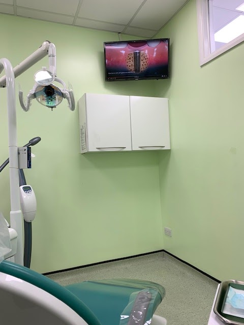 Morden Dentist