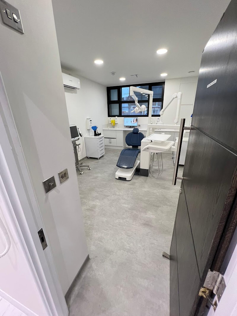 London Dental Arts Forest Hill