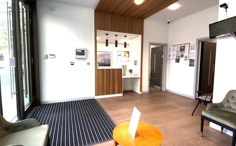 Kidbrooke Village Dentist (Smile 4 U)