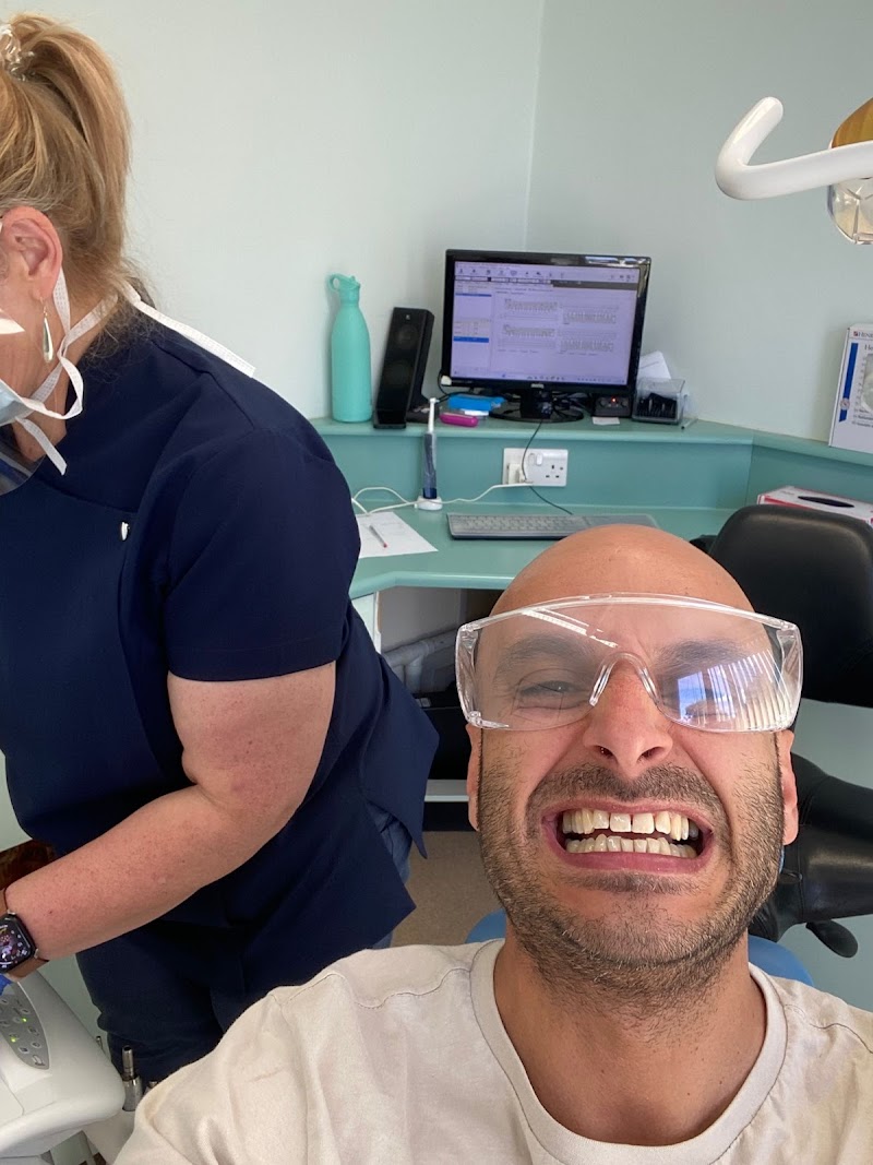 Berry Lane Dental Clinic