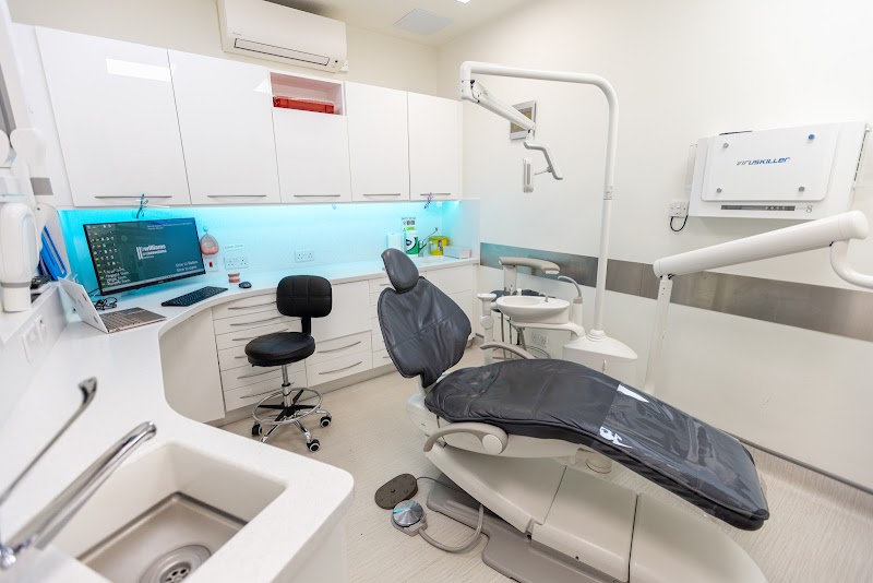 H Williams & Associates Dental Care