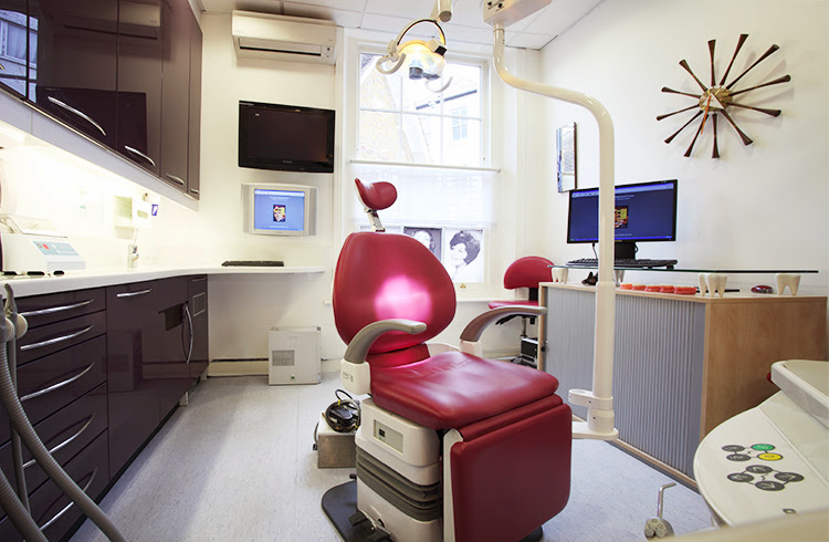 SparklySmile Dental Practice