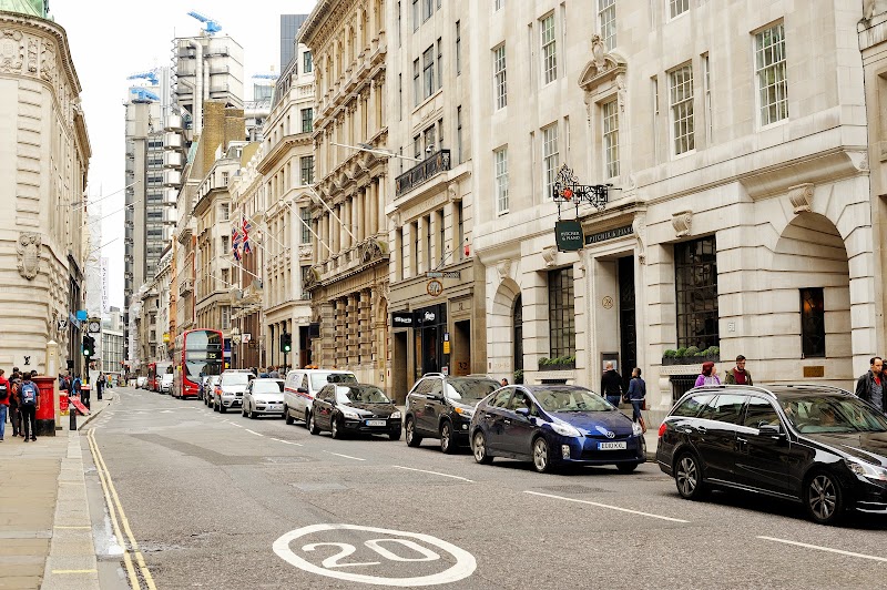 L&Y Dental City (Stonehealth Clinic)