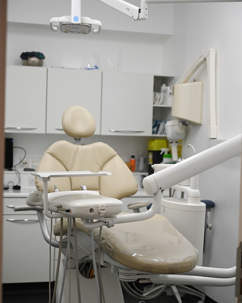 L&Y Dental City (Stonehealth Clinic)