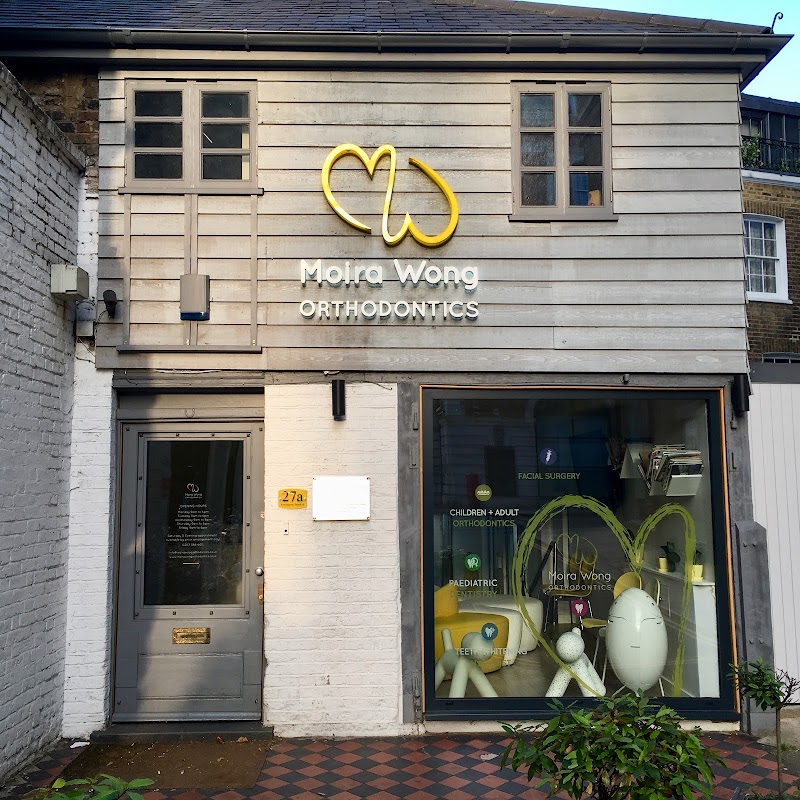 Mary Lo, Specialist Orthodontist